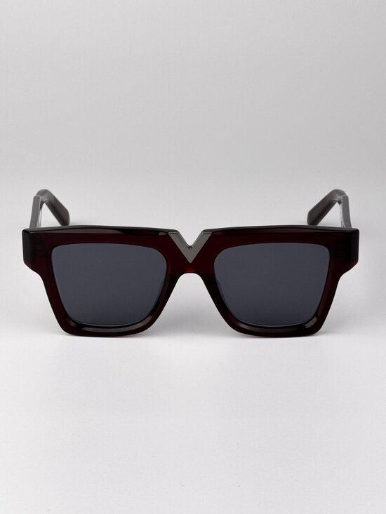 Valentino Sunglasses – Burgundy Square Frame Grey | Model V-GOLD I VLS-162 C main image 4